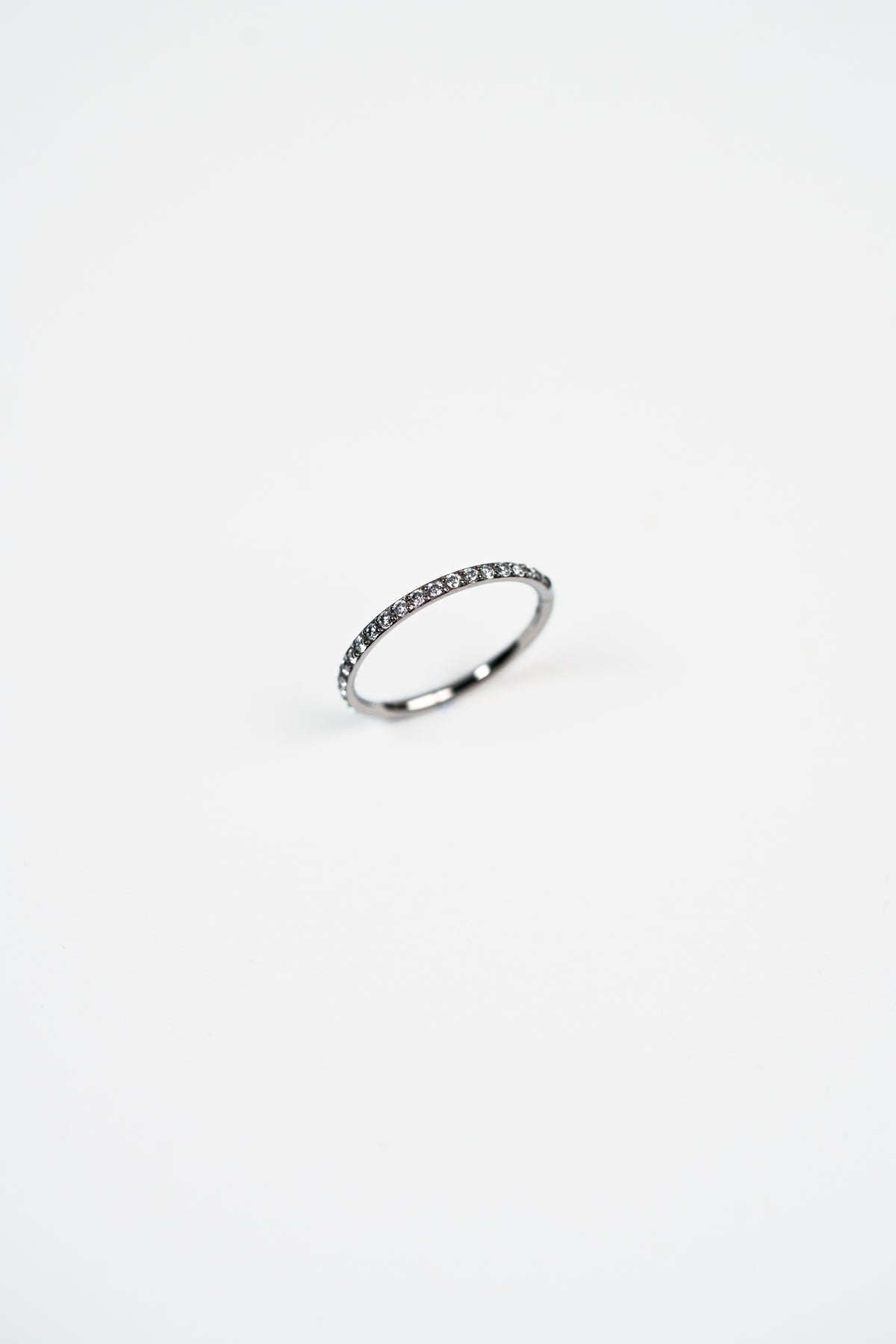 THE MINIMALIST – Complete Look